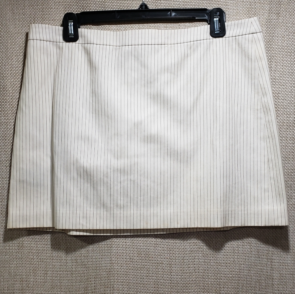 BCBGMAXAZRIA Pin Stripe Mini Skirt